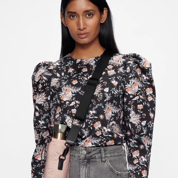 Excellent Conditions Ted Baker Size 1 Aimil
Puff shoulder yoked top - Picture 1 of 6